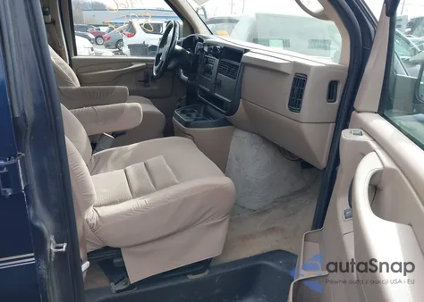 2005 Chevrolet Express Van from USA, damaged, VIN 1GVFG15T351238493